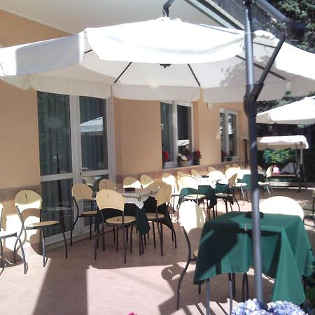 Hotel Trinidad Rimini Ngoại thất bức ảnh