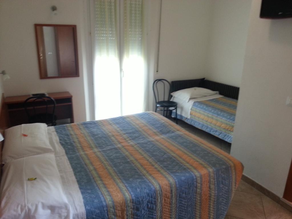 Hotel Trinidad Rimini Ngoại thất bức ảnh