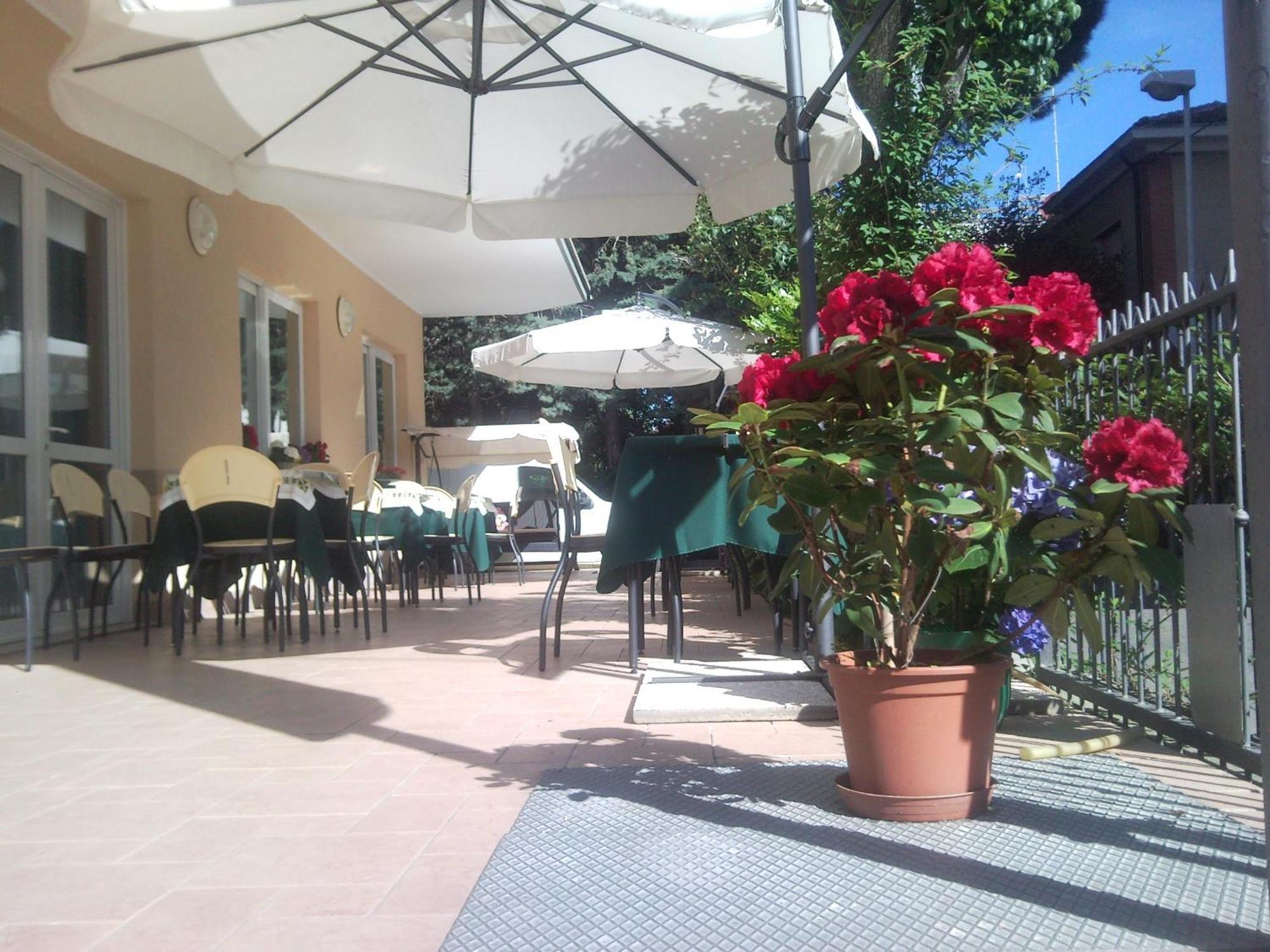 Hotel Trinidad Rimini Ngoại thất bức ảnh