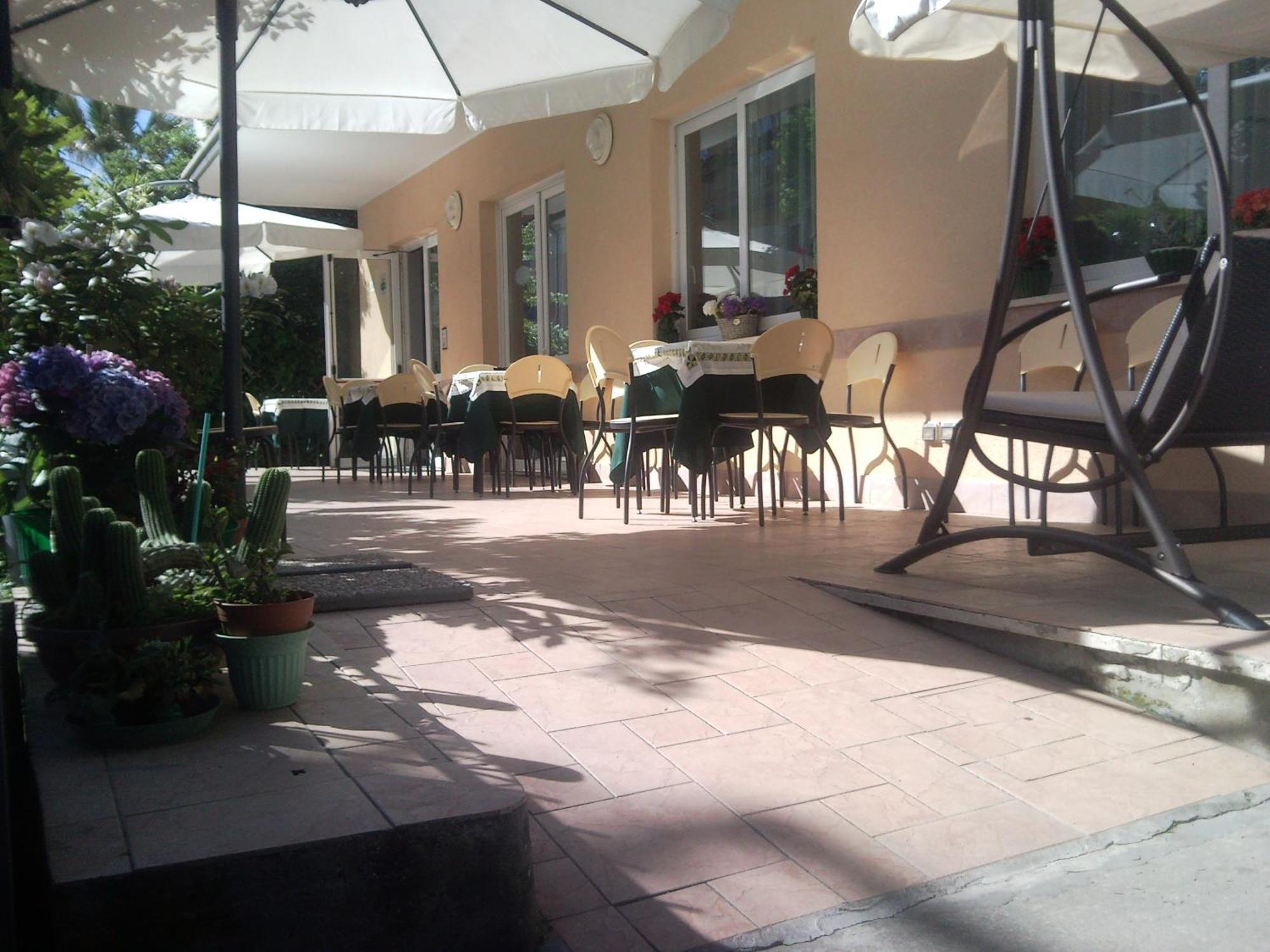 Hotel Trinidad Rimini Ngoại thất bức ảnh
