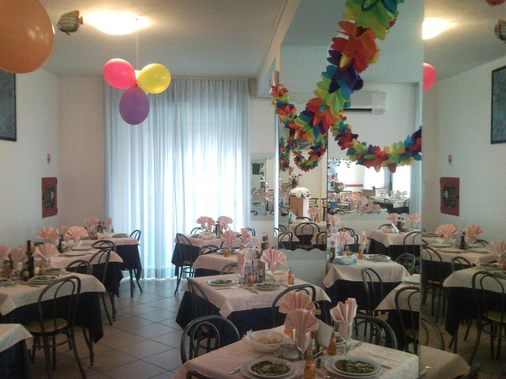 Hotel Trinidad Rimini Ngoại thất bức ảnh