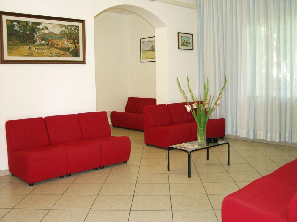 Hotel Trinidad Rimini Ngoại thất bức ảnh