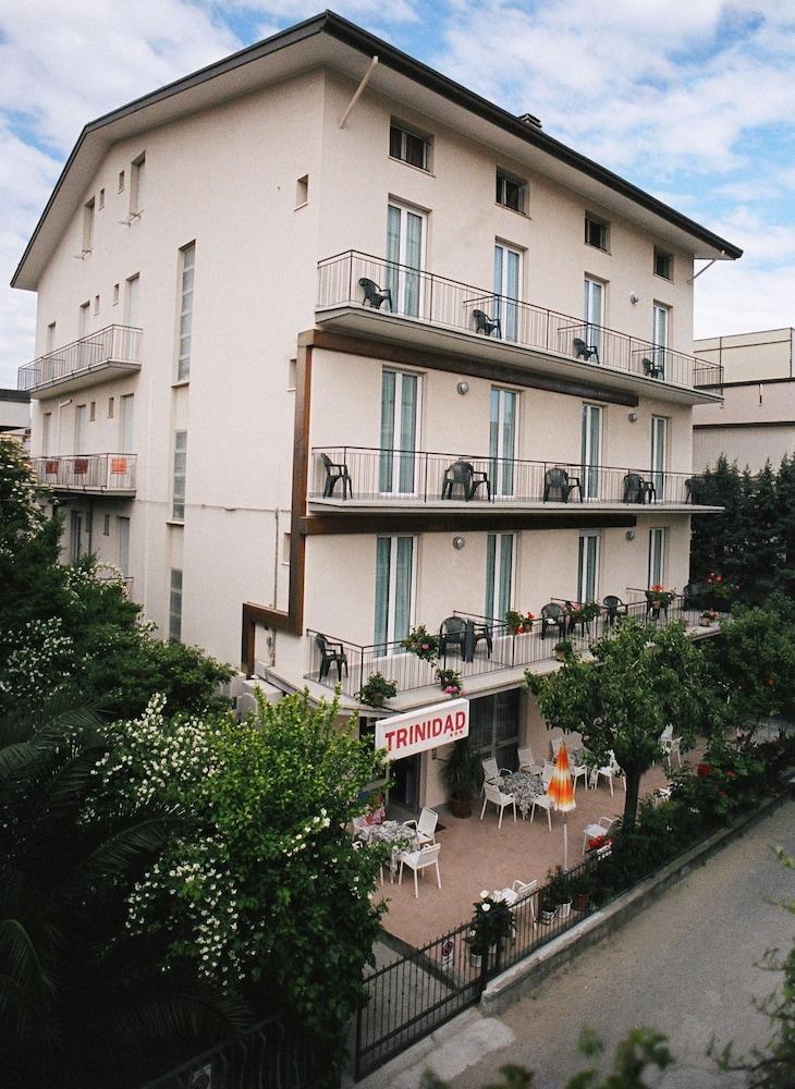 Hotel Trinidad Rimini Ngoại thất bức ảnh